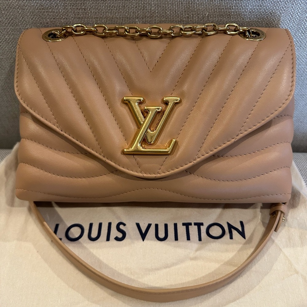 Louis Vuitton Beige New Wave MM